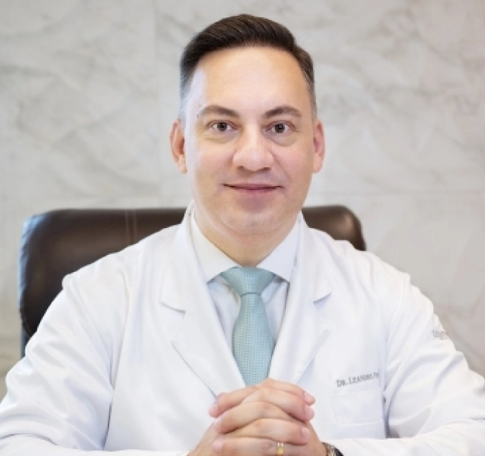 Dr. Leandro Finotti